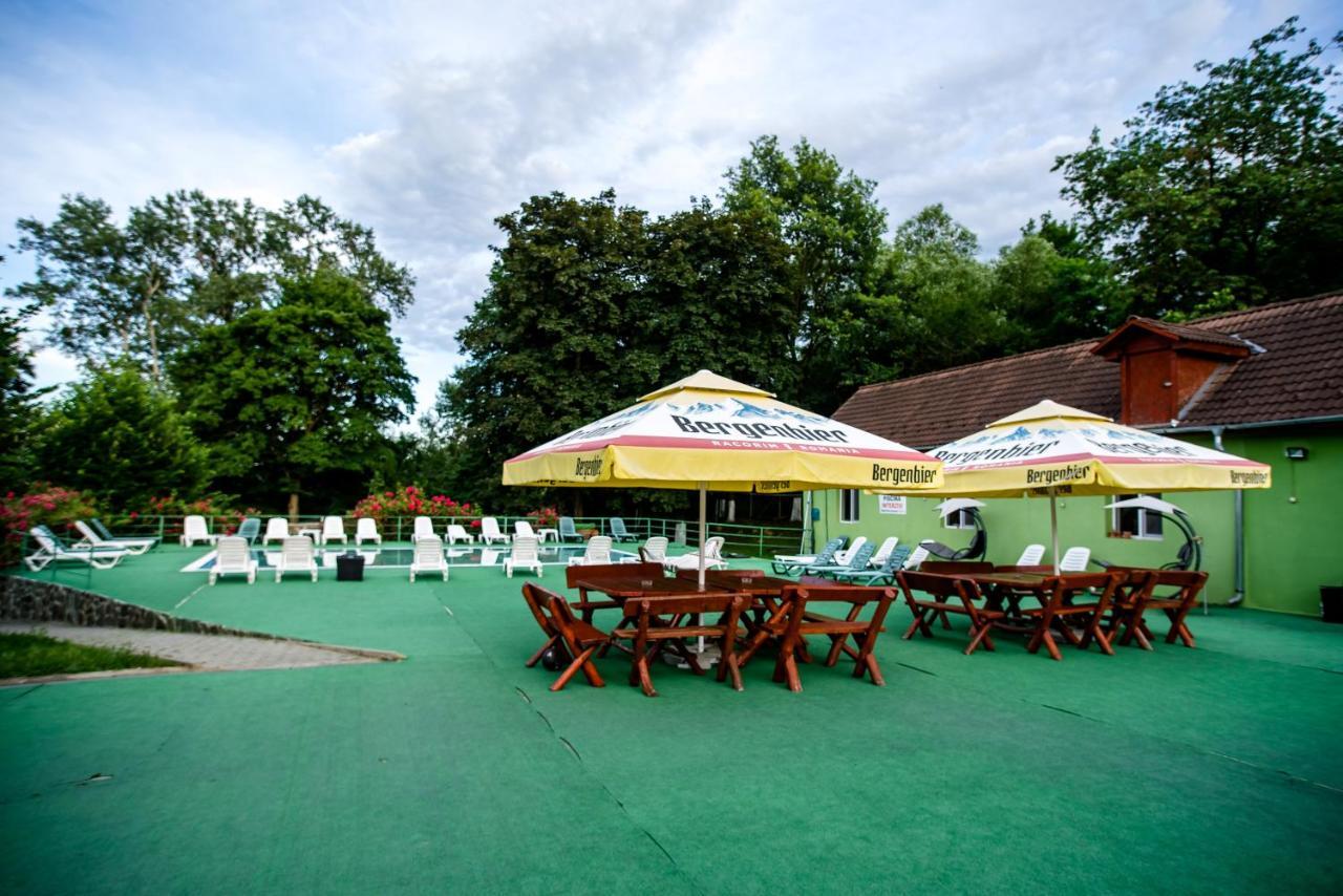 Hotel Marion Poiana Dumbraveni  Exterior photo